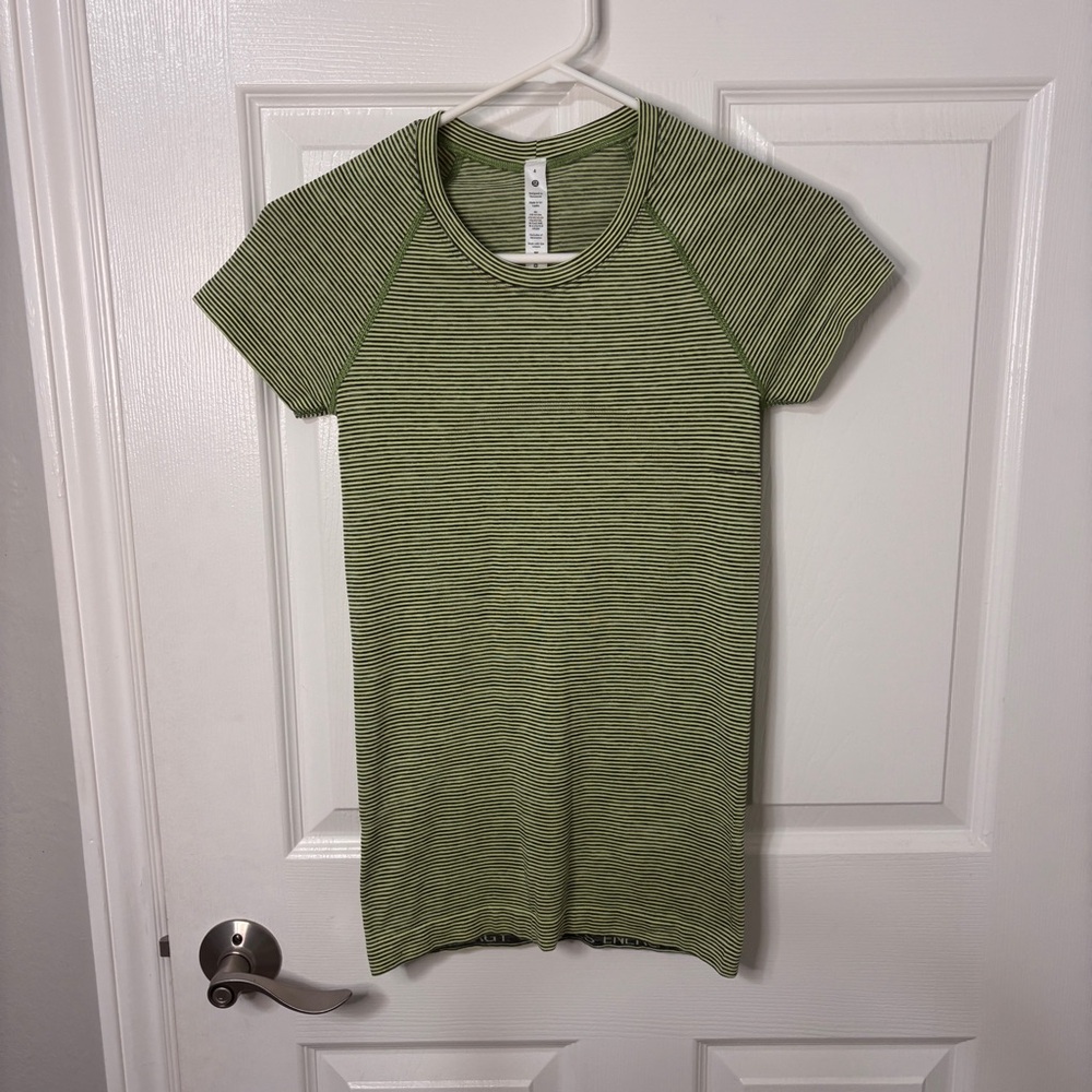 Lululemon Swiftly Tech Short Sleeve Shirt 2.0 - Picture 5 of 9